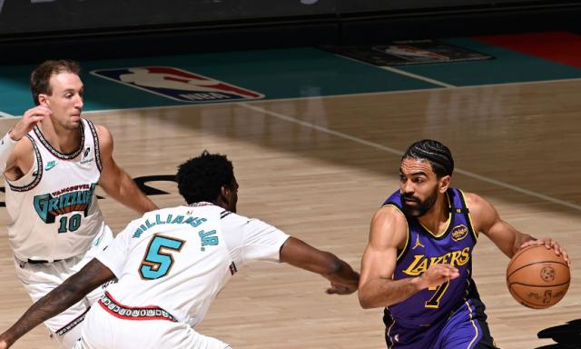 开云APP-转型变3D战士！湖人又一奇兵崛起：3300万先生逆袭